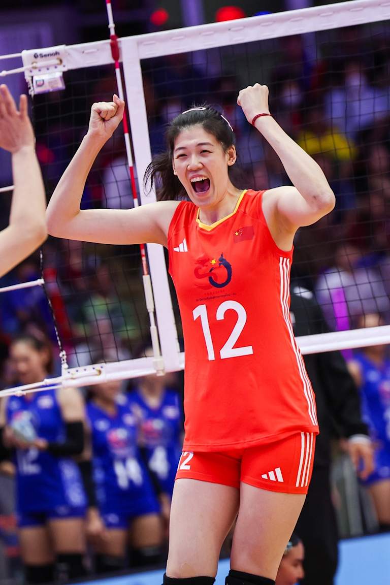 Li returns as China sweep Thailand in final match before World Champs