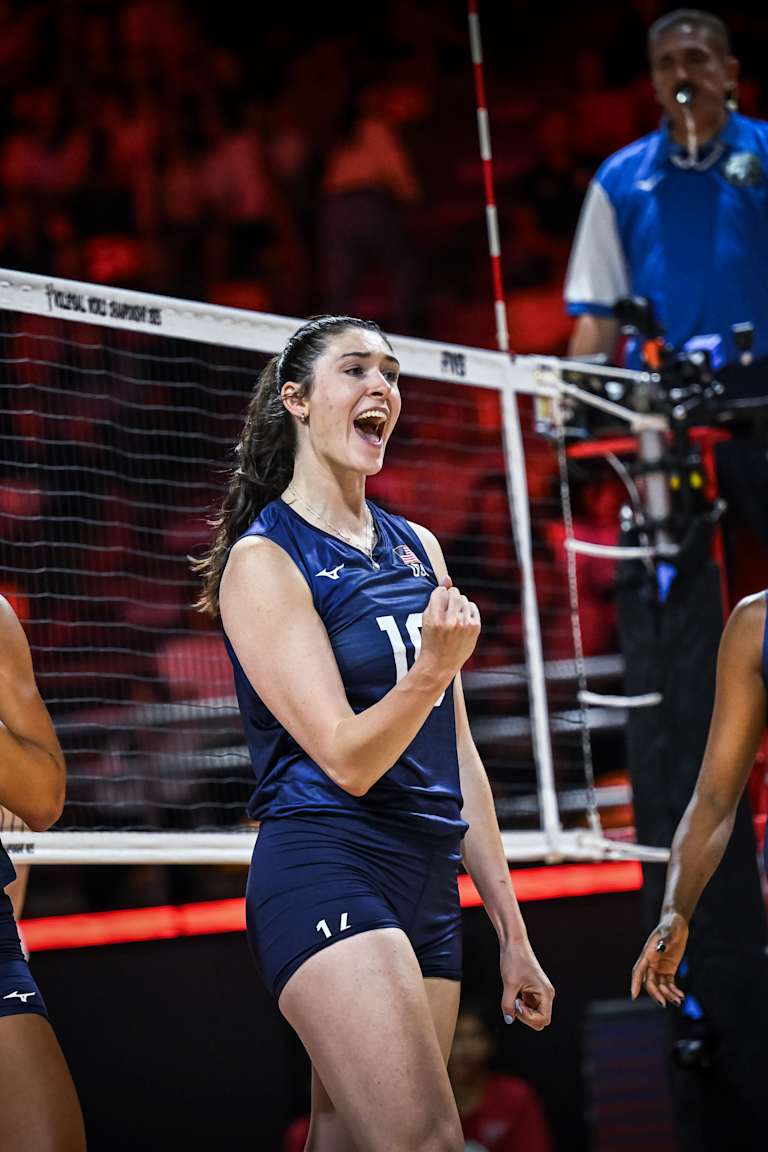 USA beat Argentina and make it to the Round of 16