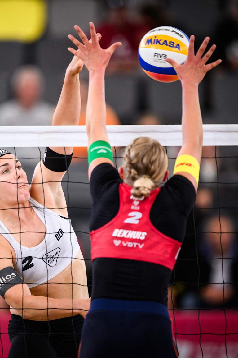 German women enjoy a perfect first day of main draw in Hamburg