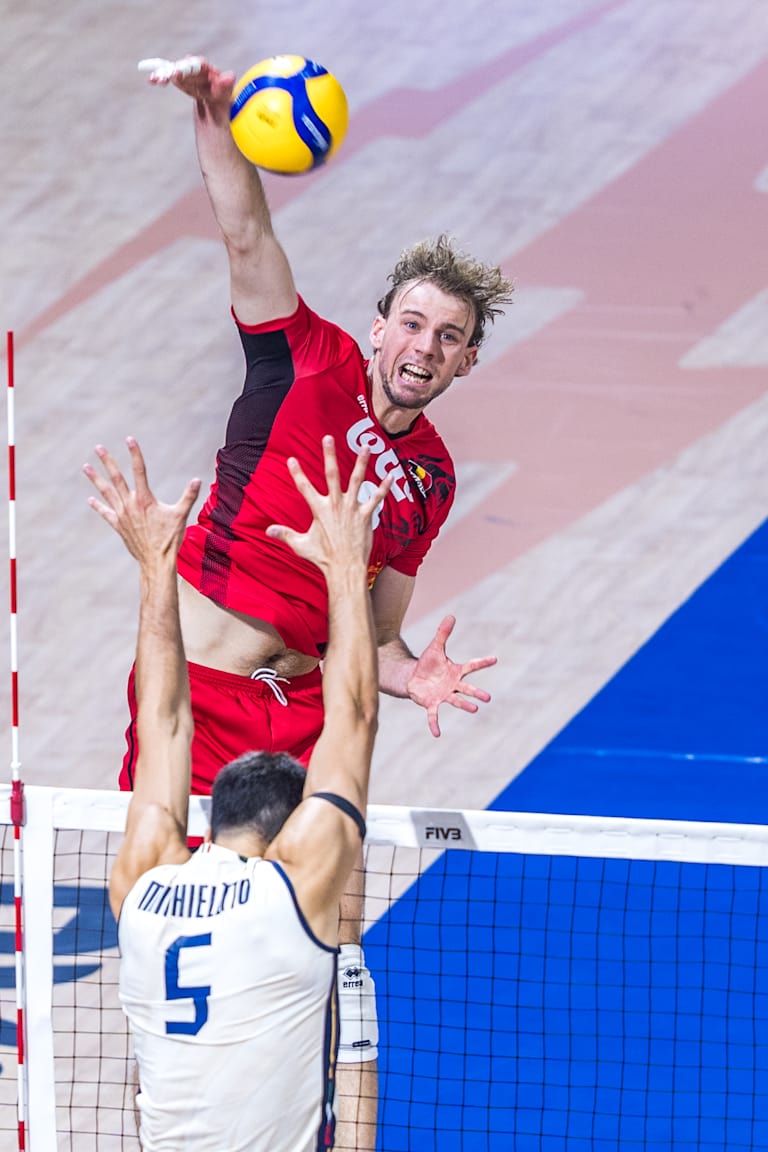 Reggers edges forward in best scorers ranking