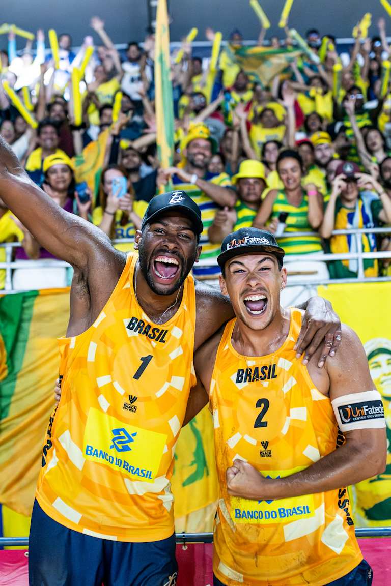 Evandro & Arthur Lanci delight home crowd with Joao Pessoa gold
