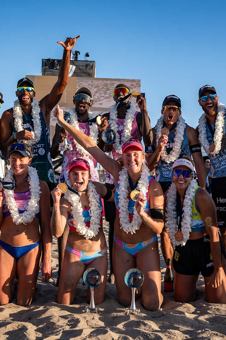 Evandro/Arthur Lanci e Duda/Ana Patrícia vão ao pódio no Elite de Newport Beach