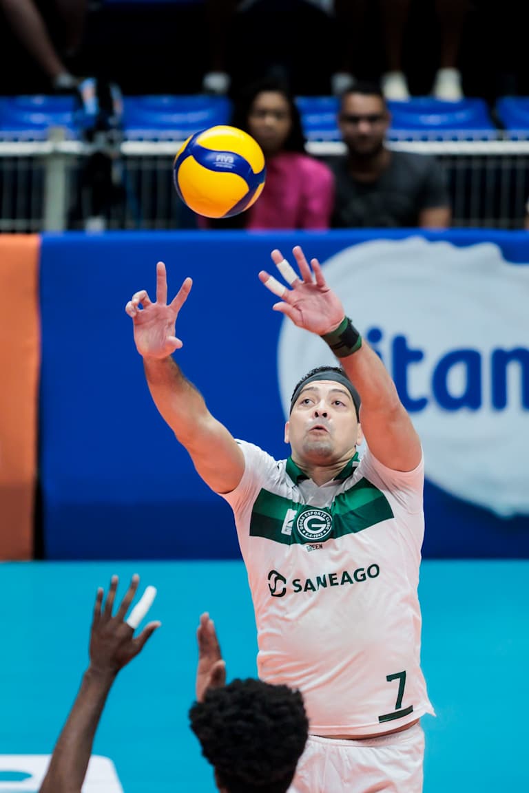 Goiás surpreende e bate o Campinas fora de casa em rodada de zebras