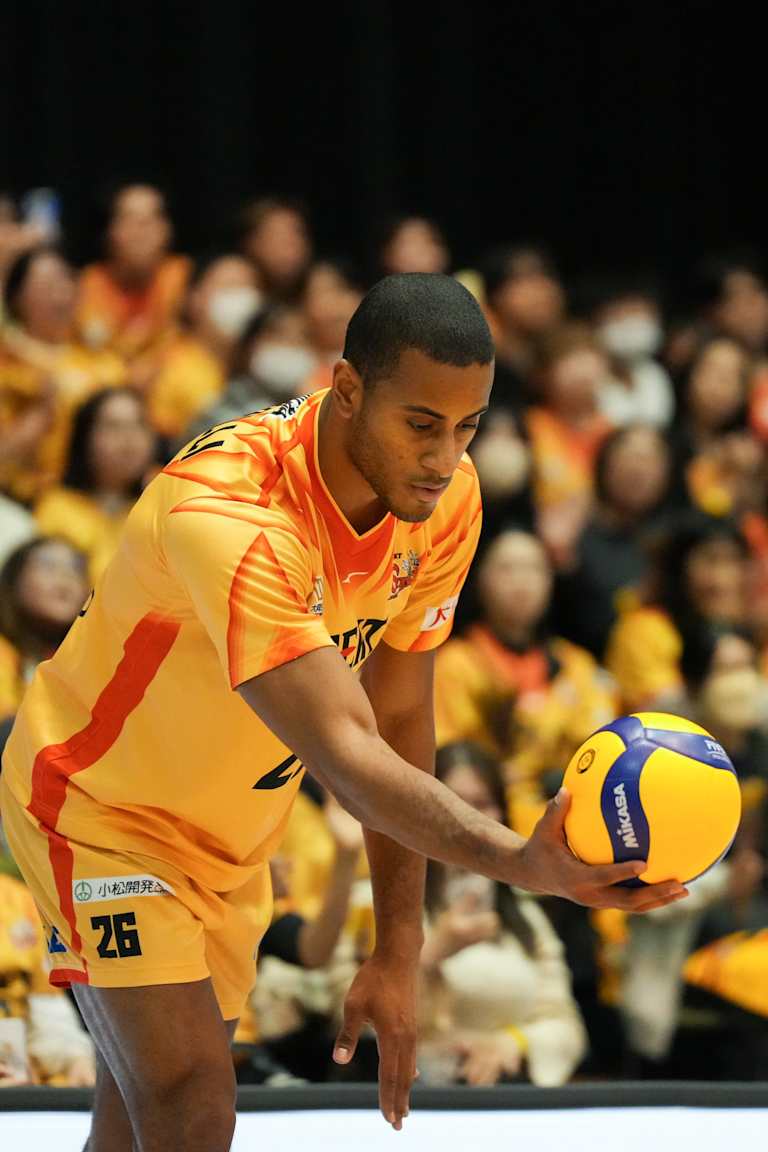 Duelo brasileiro agita a rodada da Liga Japonesa