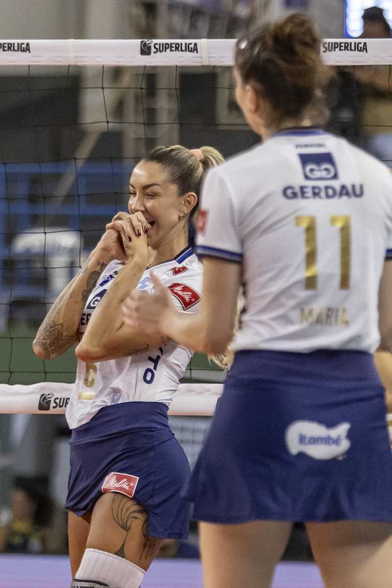 Minas bate o Praia em Uberlândia e segue invicto na Superliga