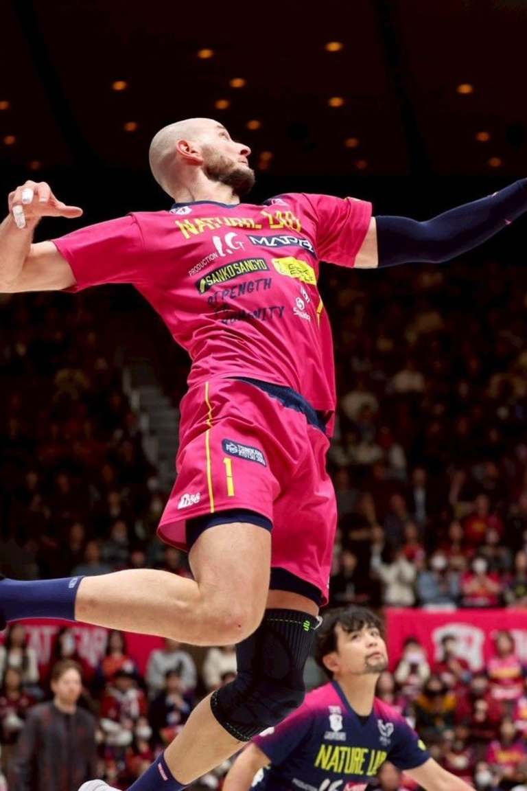 Tokyo and Nagoya to lock horns in midweek leg opener in Japan