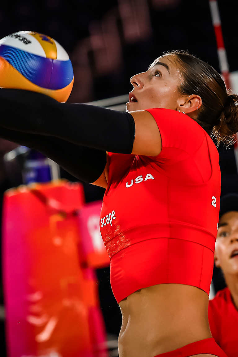 USA’s Donlin & Denaburg outlast Anouk & Zoe in Adelaide sixteenthfinals