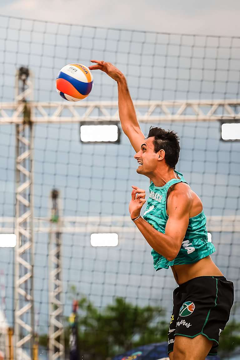 André returns to Itapema at full blast with new partner Renato