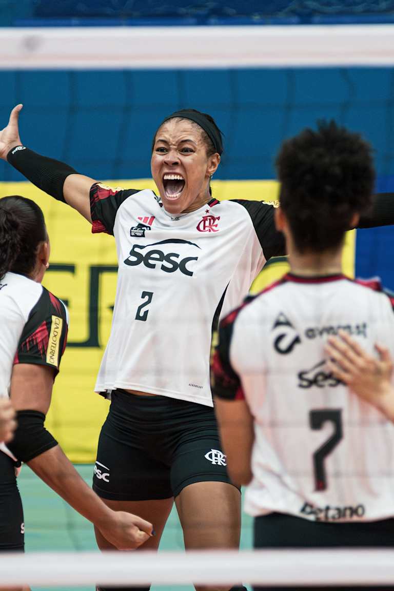 Flamengo win Derby and make it to first place in the Superliga