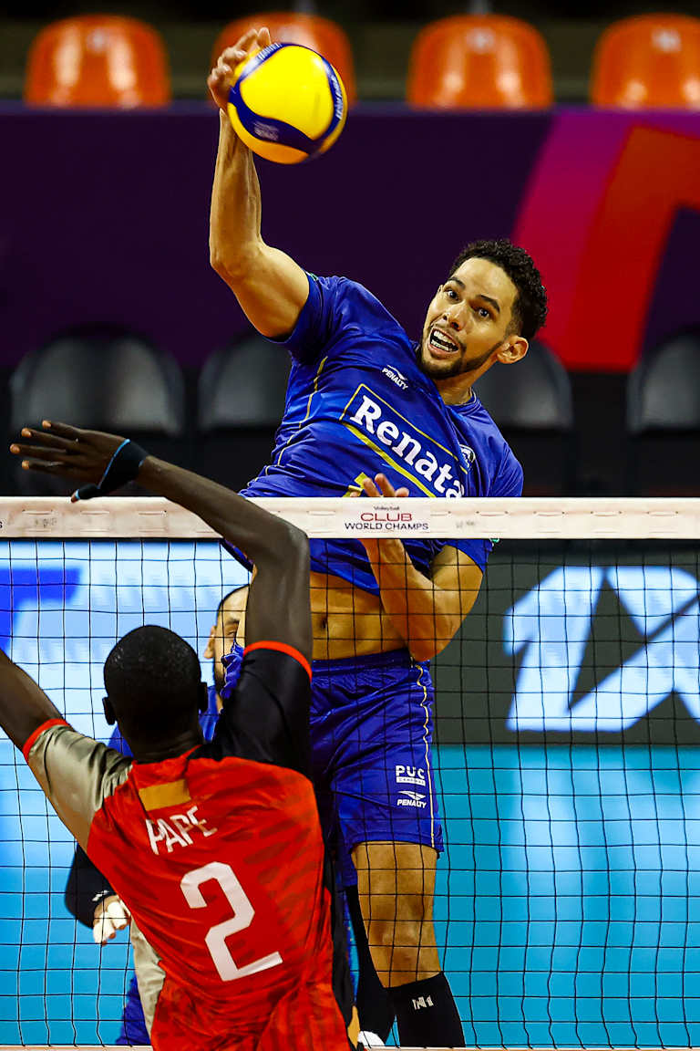 Campinas avança com derrota e enfrentará o Perugia nas semifinais do Mundial