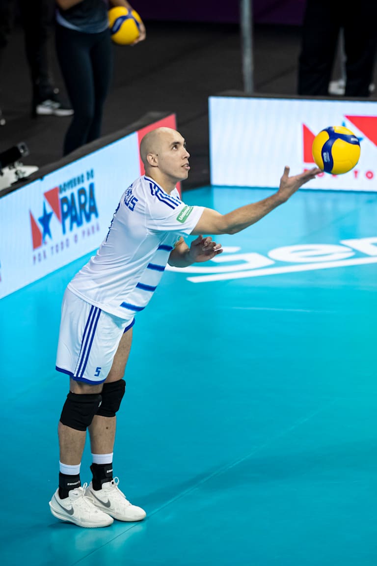 Cruzeiro back in first place in the Superliga as the second round begins