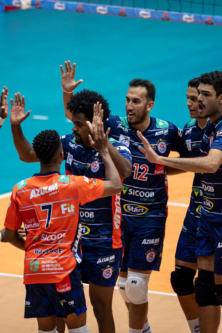 Campinas cai para o Monte Carmelo e perde a liderança da Superliga