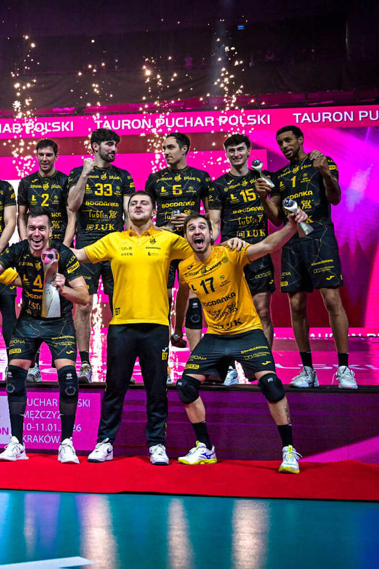 Thales vence a Copa da Polônia com o Lublin e é premiado como melhor líbero