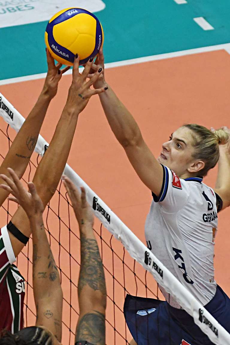 Flamengo and Minas run away at the top of the Superliga standings