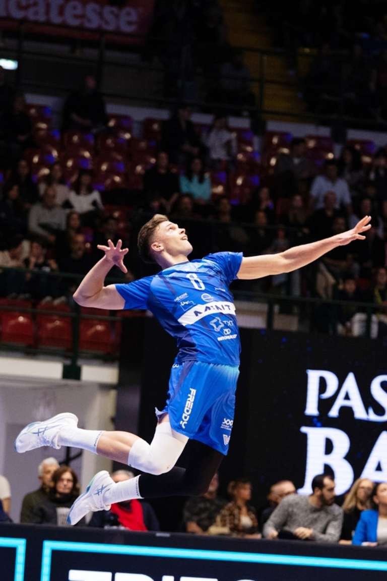 Vero Volley stun Modena in straight sets