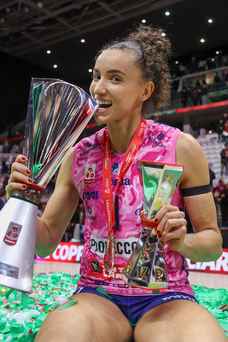 Gabi é MVP no oitavo título do Conegliano na Copa da Itália