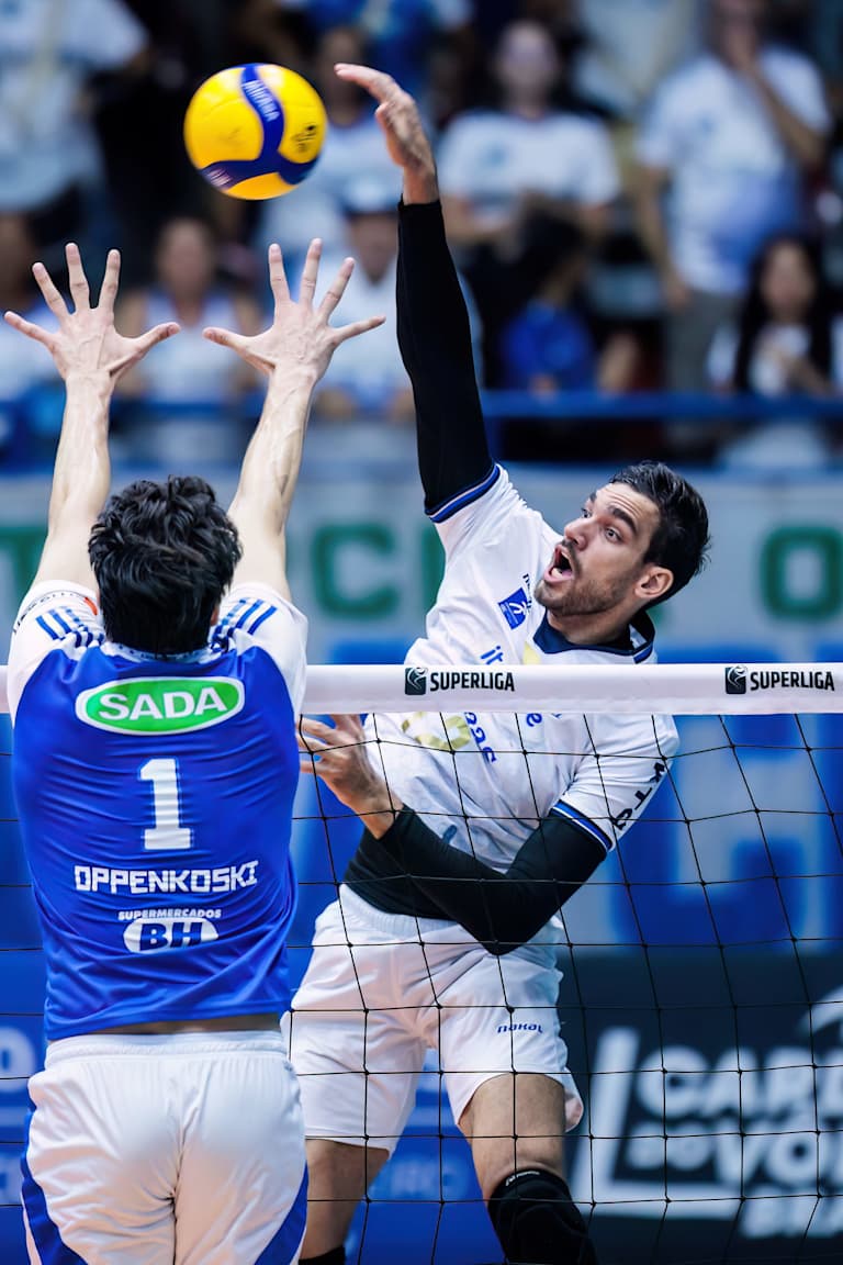 Minas try to recover from Cup elimination against Superliga leaders Cruzeiro
