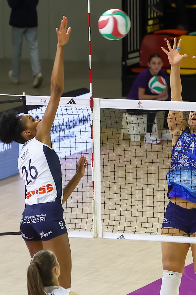 Bergamo and Firenze clash with a playoff spot on the line