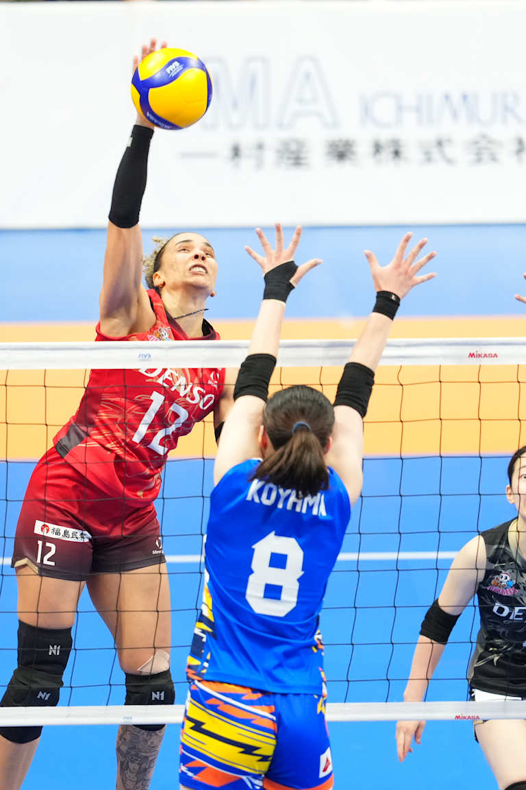 Brasileiras vão bem em vitória do Denso na Liga Japonesa