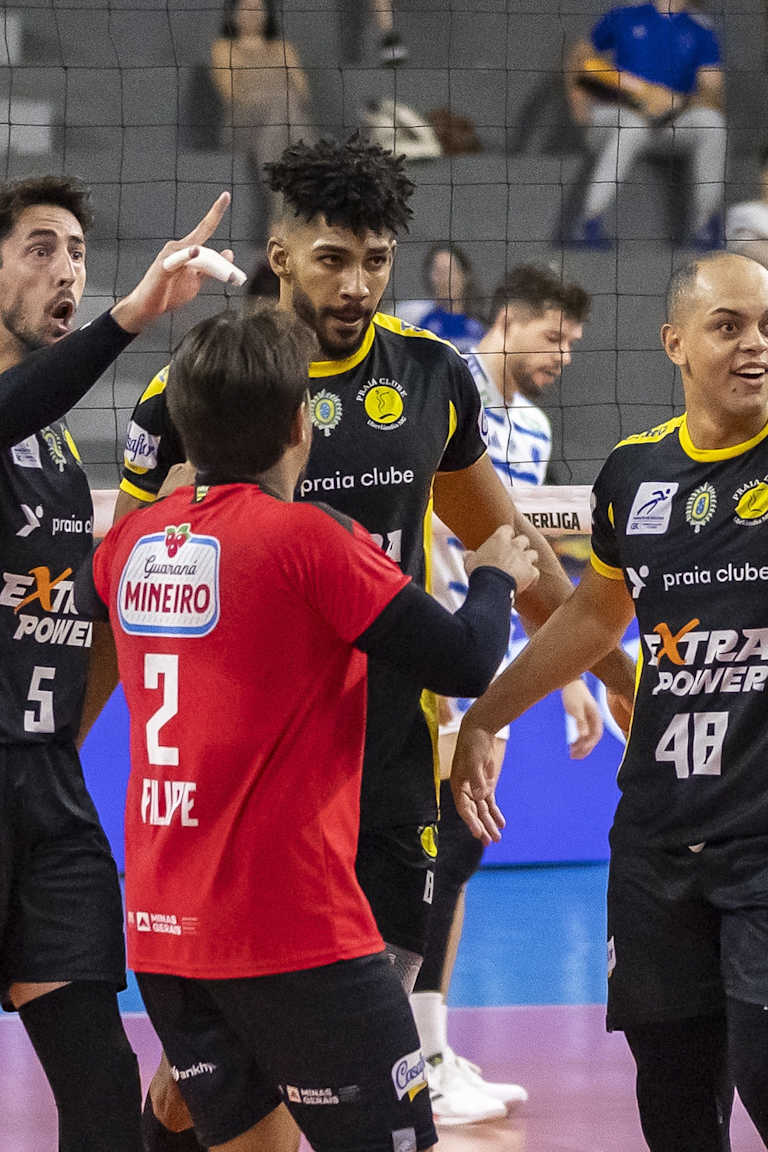 Praia derruba o Cruzeiro em batalha de cinco sets na Superliga