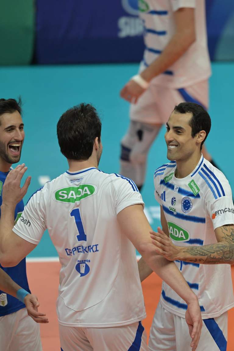 Cruzeiro clinch the top seed for the Superliga playoffs