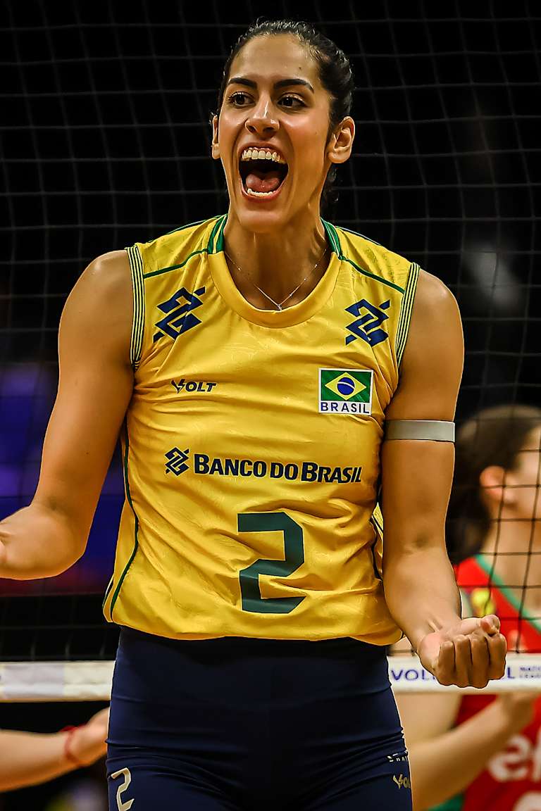 Brasil supera a Bulgária na véspera do confronto com a Itália