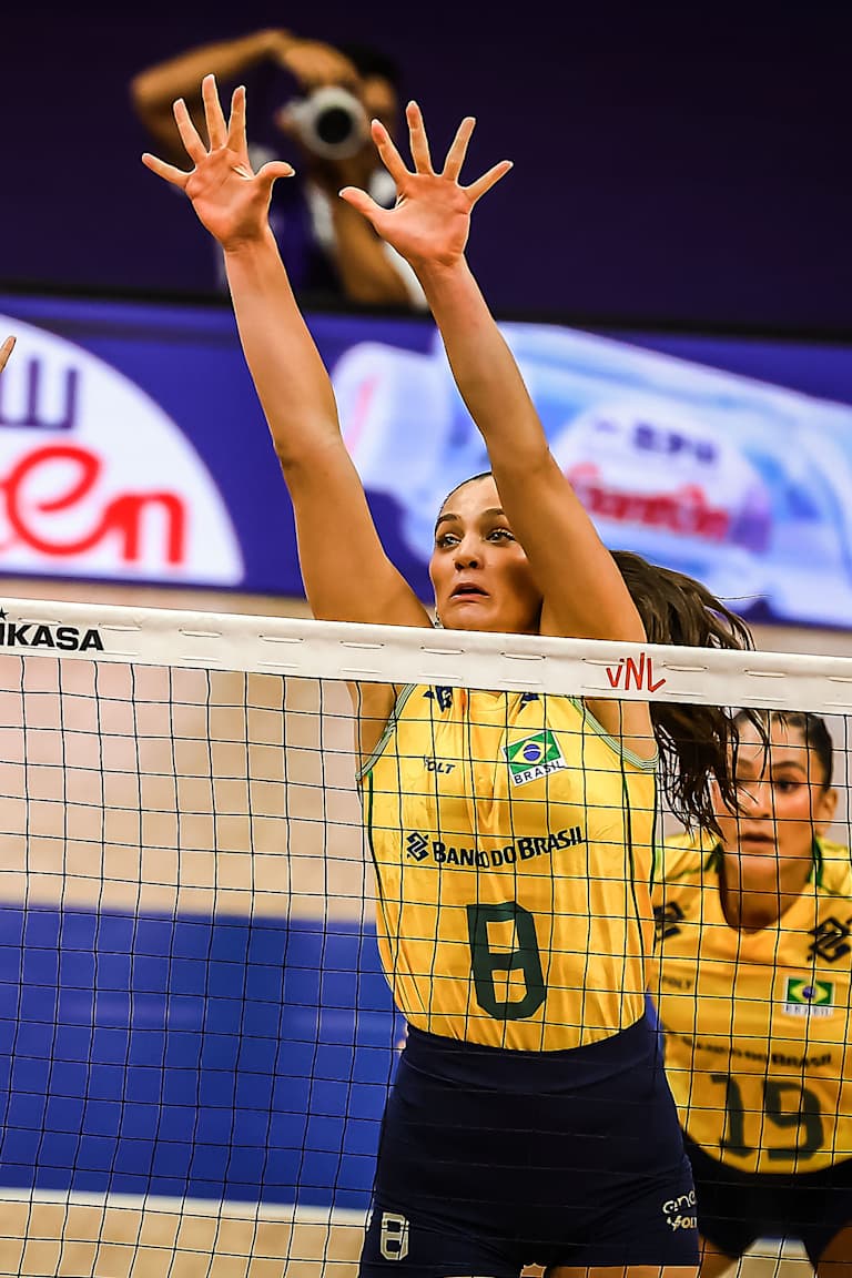 Brasil tenta manter a liderança da VNL na Turquia