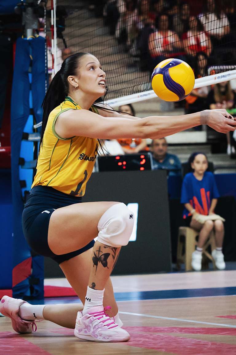 Luzia's block party gets Brazil clear at the top of the standings