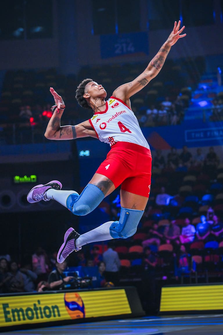 27 points by Vargas fuel Turkiye in four-set turnaround against Canada