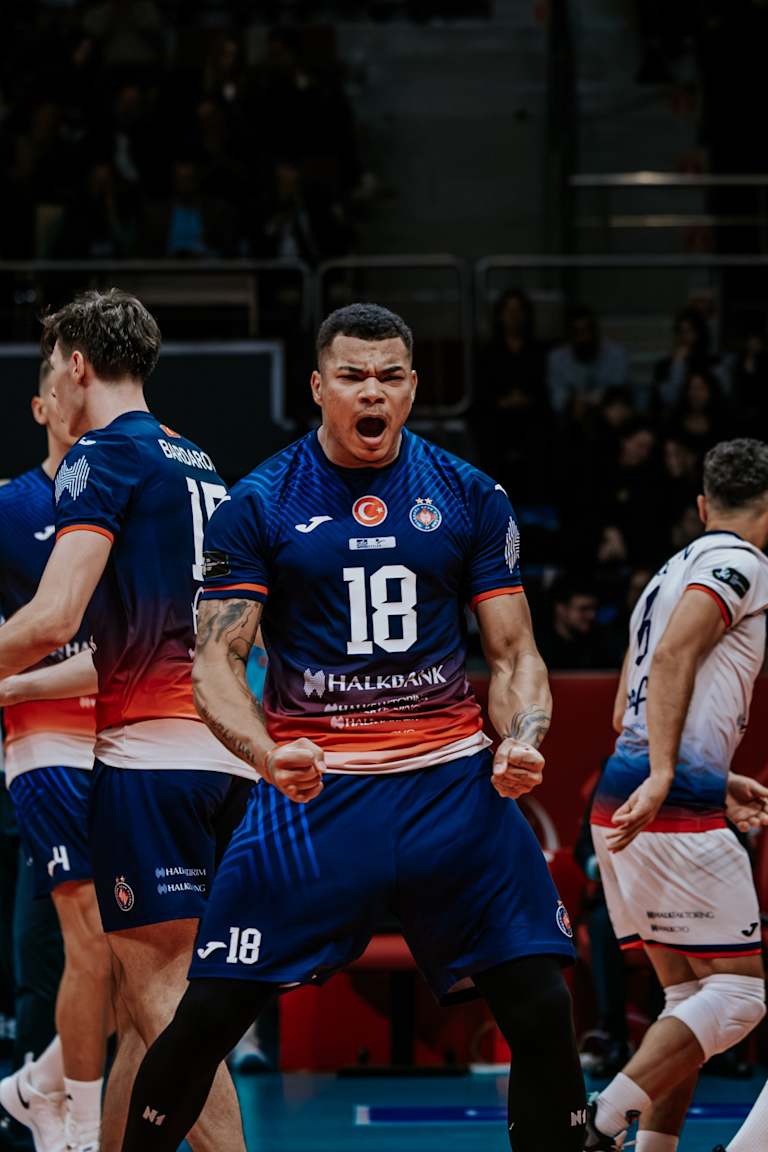 Darlan brilha em estreia na Liga Turca pelo Halkbank