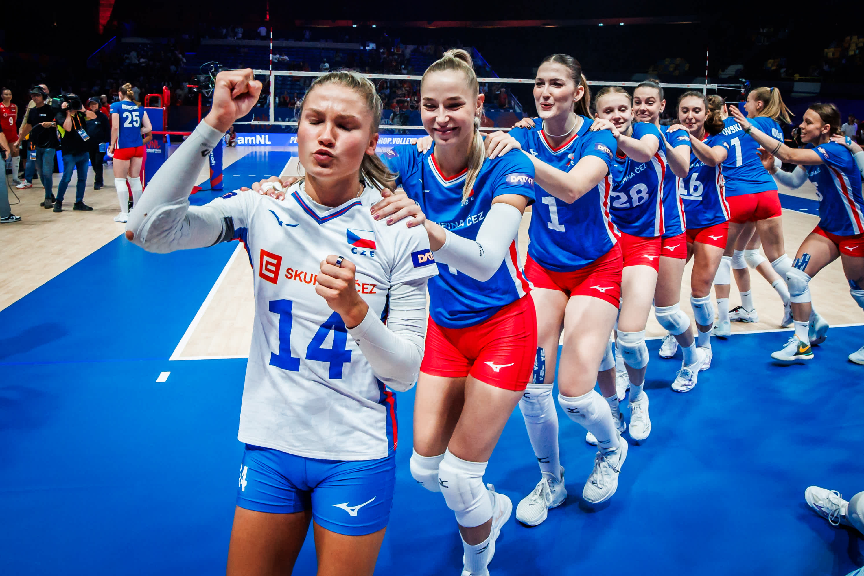 Rookies Czechia beat Türkiye in an incredible match in Apeldoorn