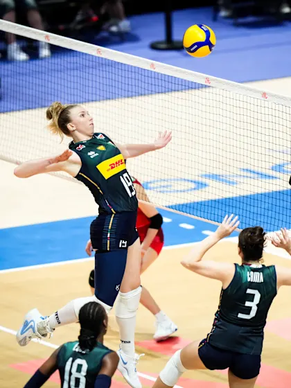 image: Italy edge Japan in nail-biting five-set saga