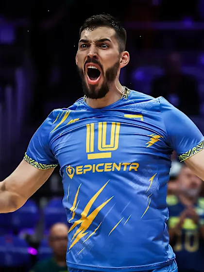 image: Ukraine make a splash and beat USA for first VNL victory